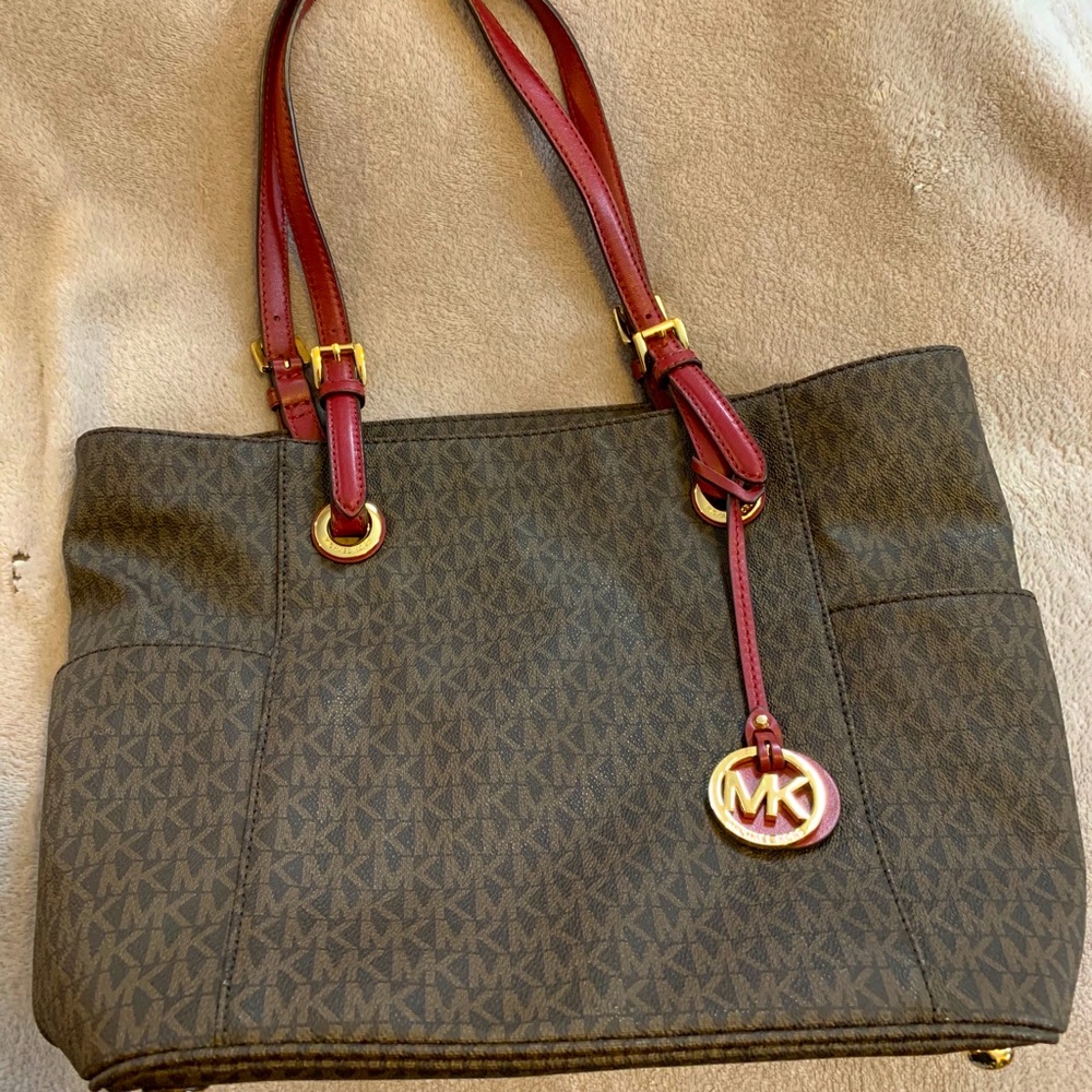 Barely Used Authentic Michael Kors Tote - image 1